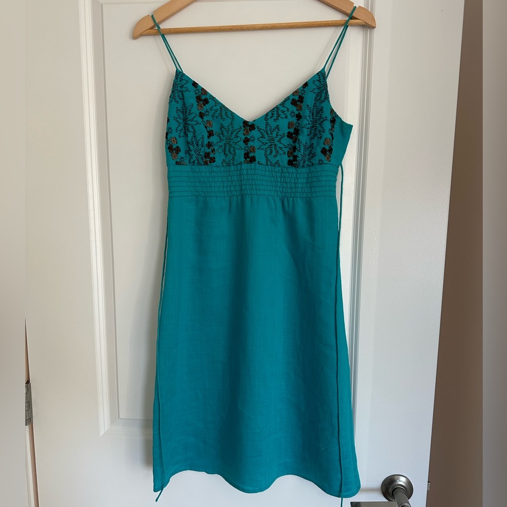 Pre owned beautiful Armand Ventilo turquoise dress size 4 / 36